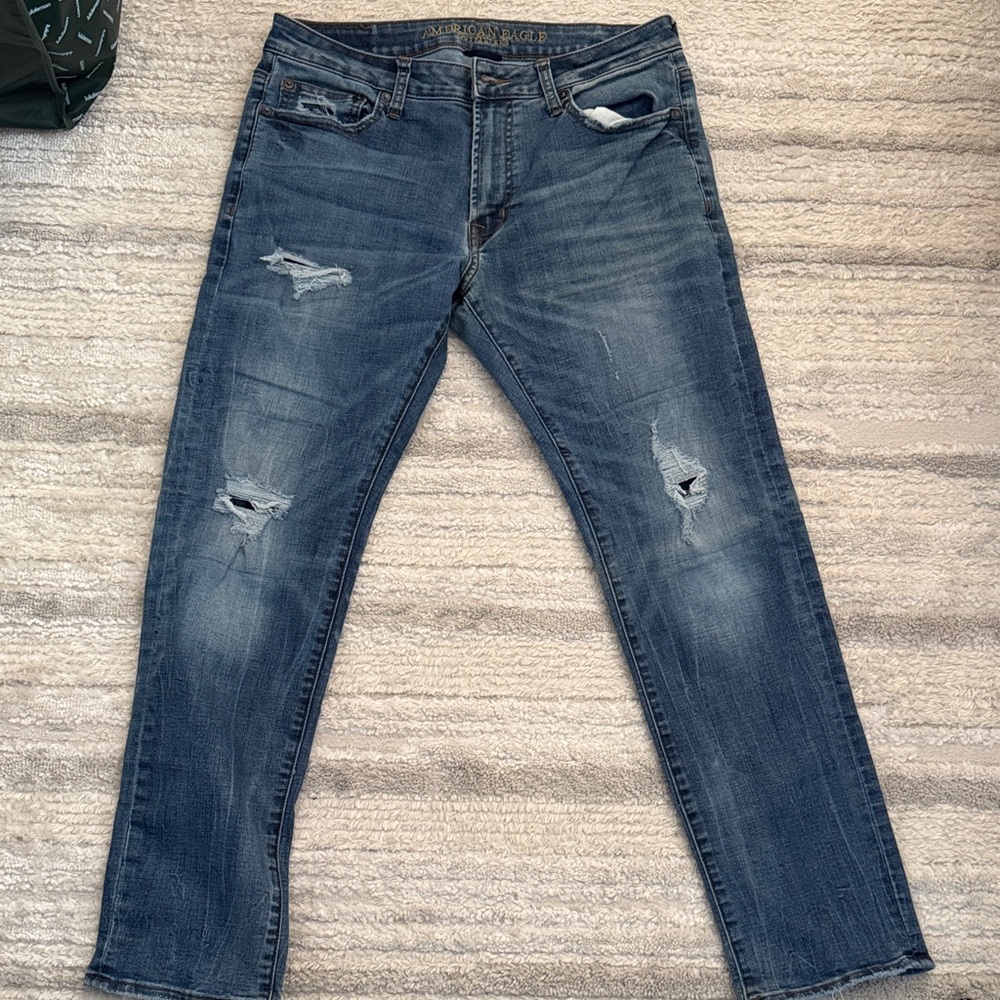 American Eagle Outfitters Distressed Blue Jeans